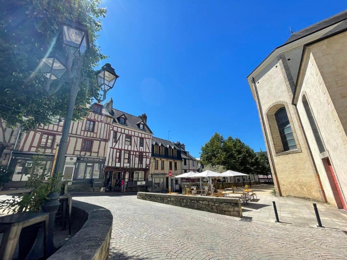 Le Patio, Coeur De Ville Avec Garage Et Jardin Vannes Exterior photo